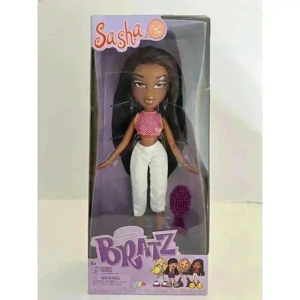 BRATZ Sasha 1 Set Ensemble Doll Figure W/ 4 Accessories MGA 2023 - NEW NRFB RARE